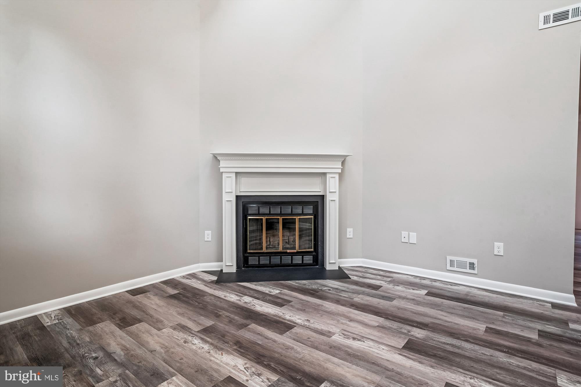 WOODS LANDING - Residential