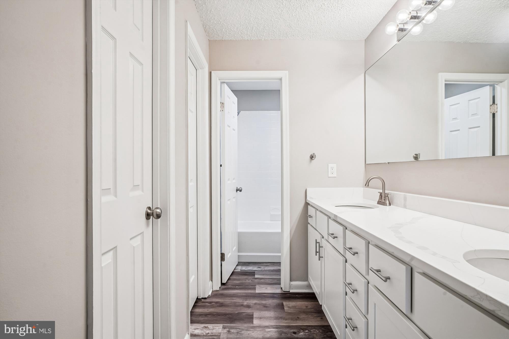 WOODS LANDING - Residential