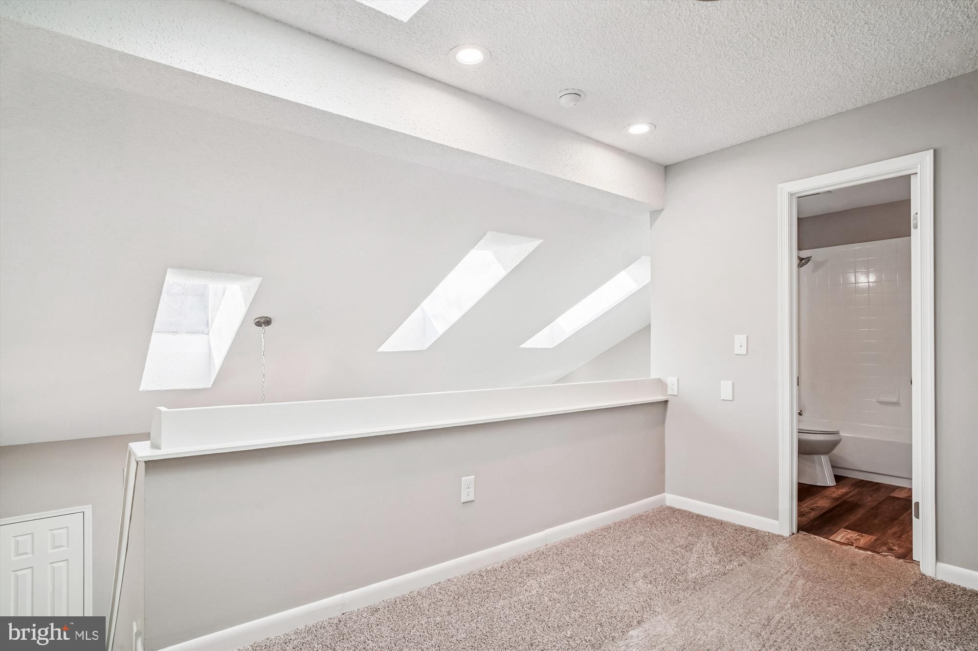 WOODS LANDING - Residential