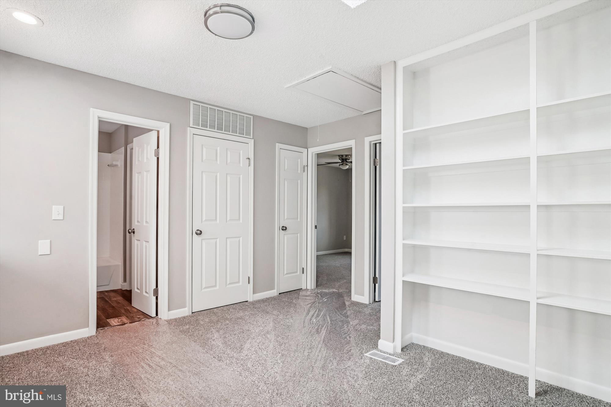 WOODS LANDING - Residential