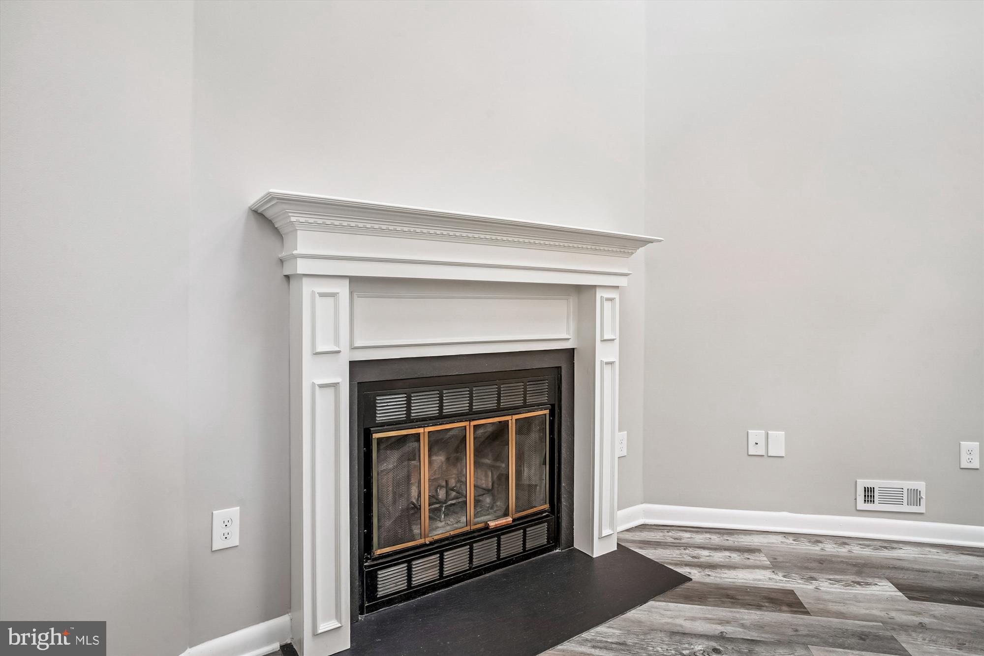 WOODS LANDING - Residential