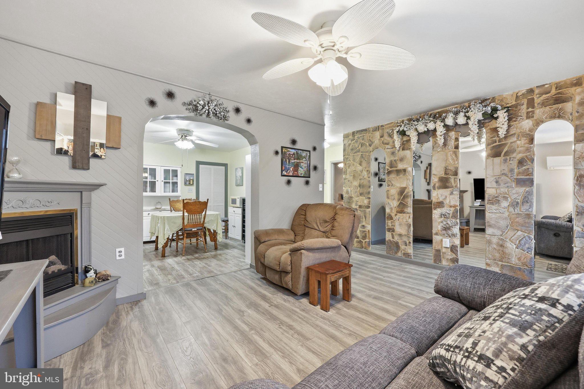302 BUENA VISTA DRIVE