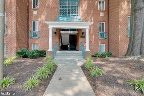 HUNTERS WOODS VILLAGE - Residential