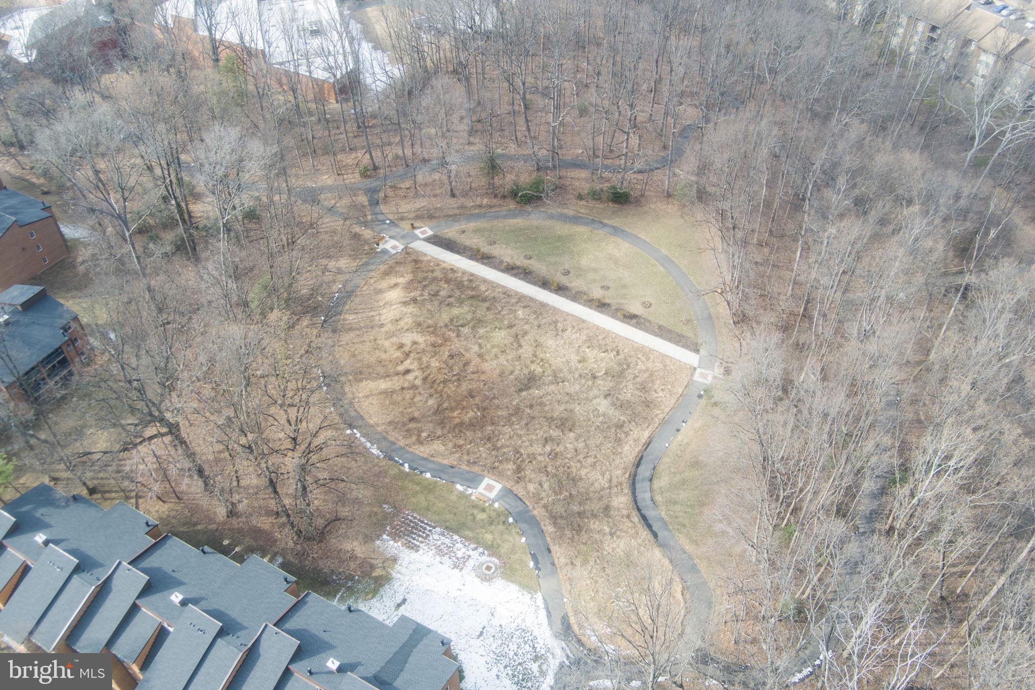 HUNTERS WOODS VILLAGE - Residential