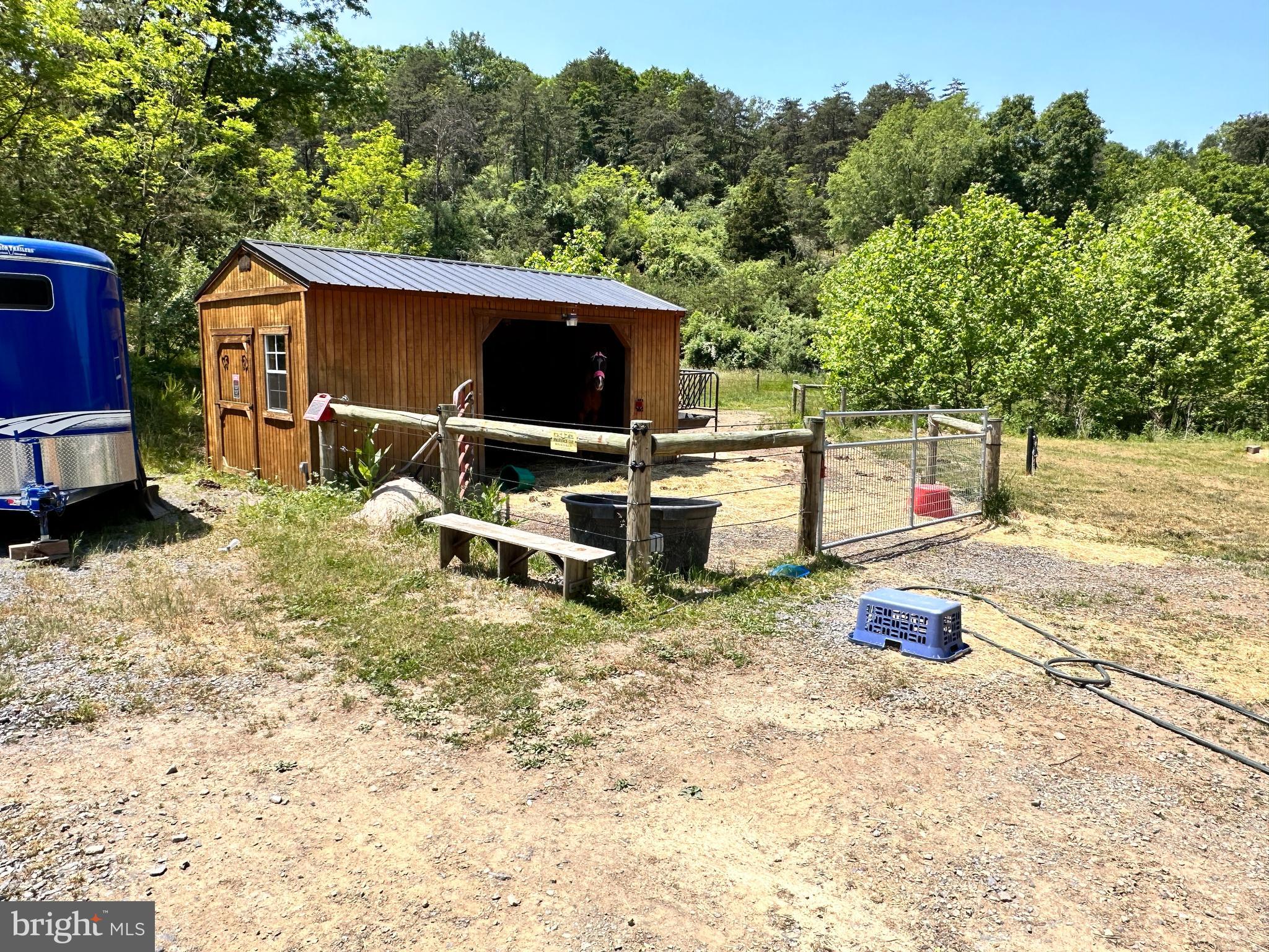 BLUFFS ON THE POTOMAC - Residential