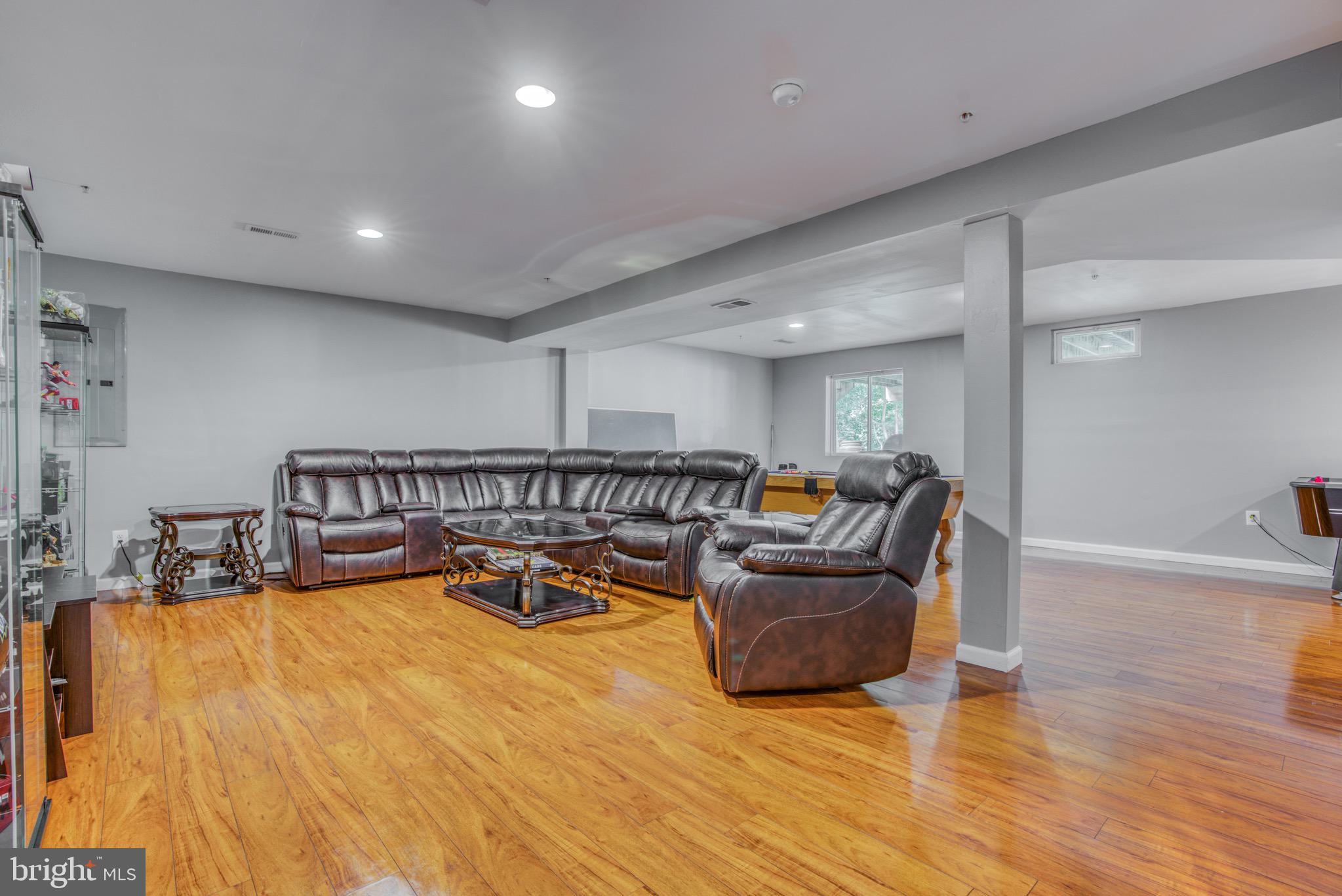 SHERMAN - Residential