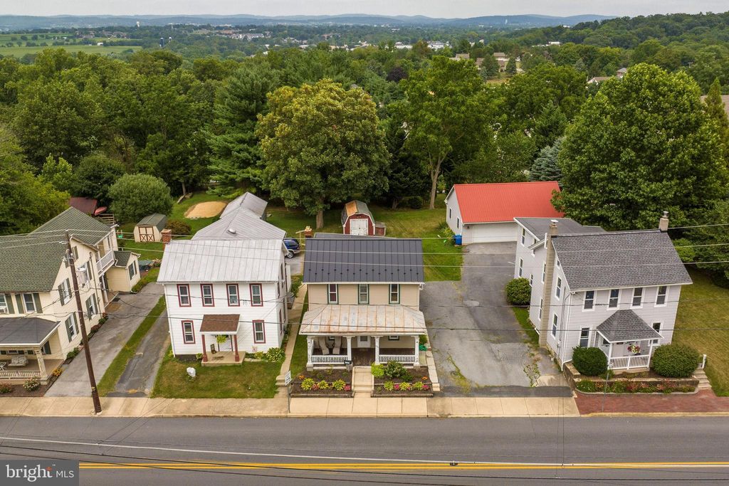 Photo of 531 MAIN ST, AKRON, PA 17501 (MLS # PALA2038906)