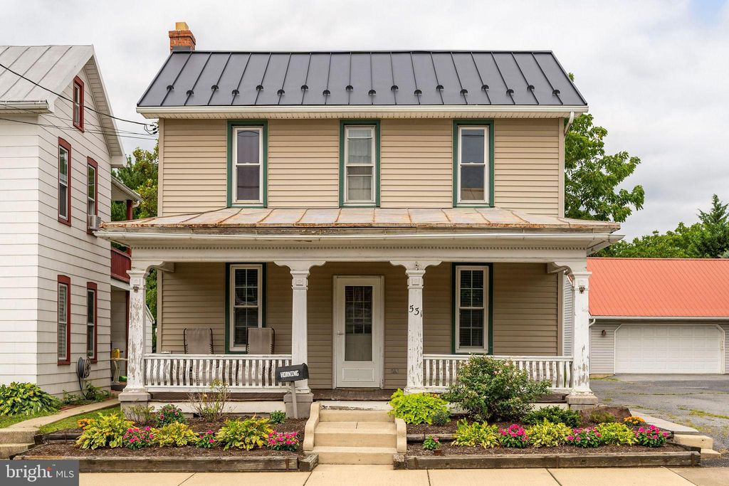 Photo of 531 MAIN ST, AKRON, PA 17501 (MLS # PALA2038906)