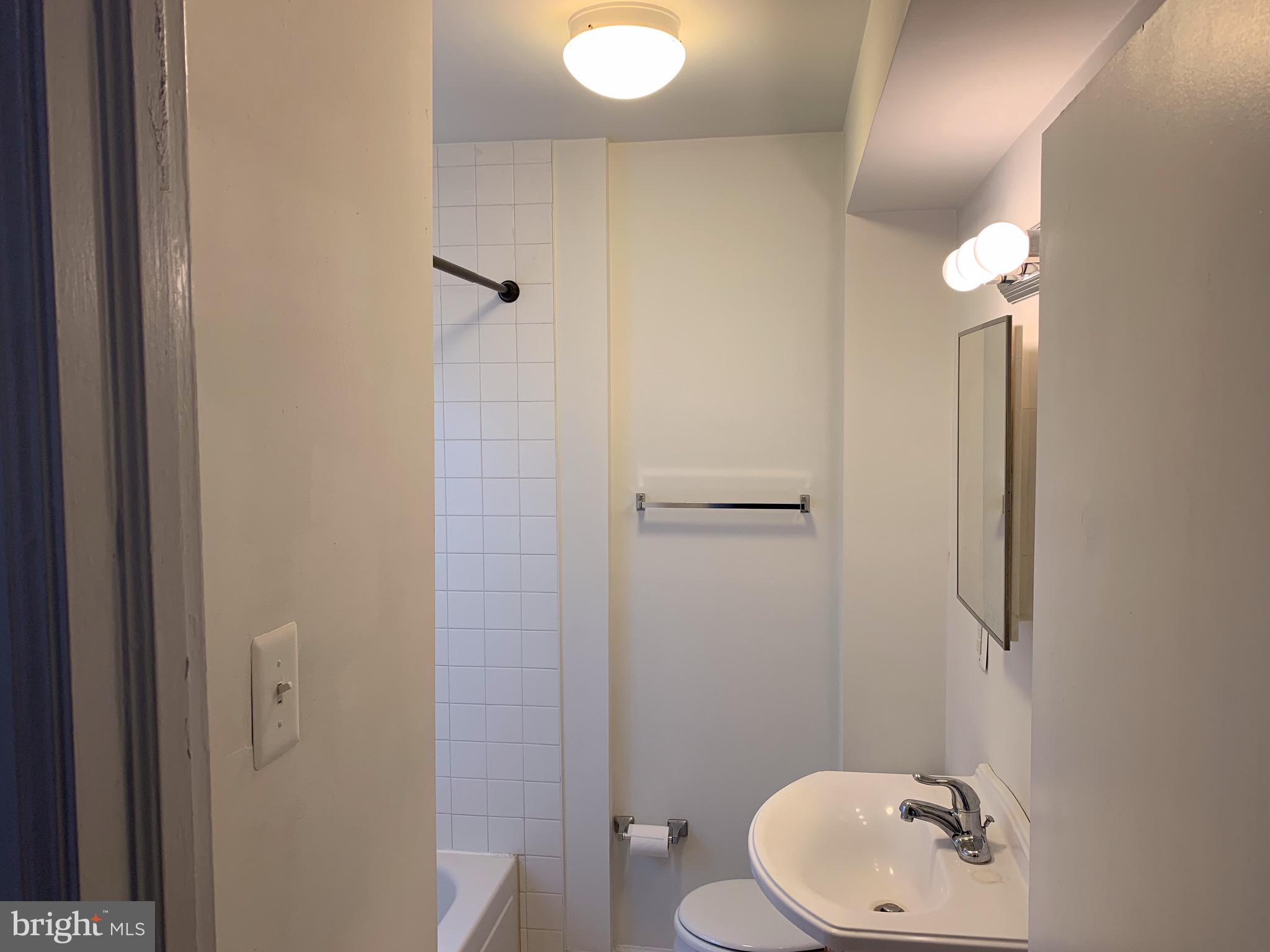 RITTENHOUSE SQUARE - Residential Lease