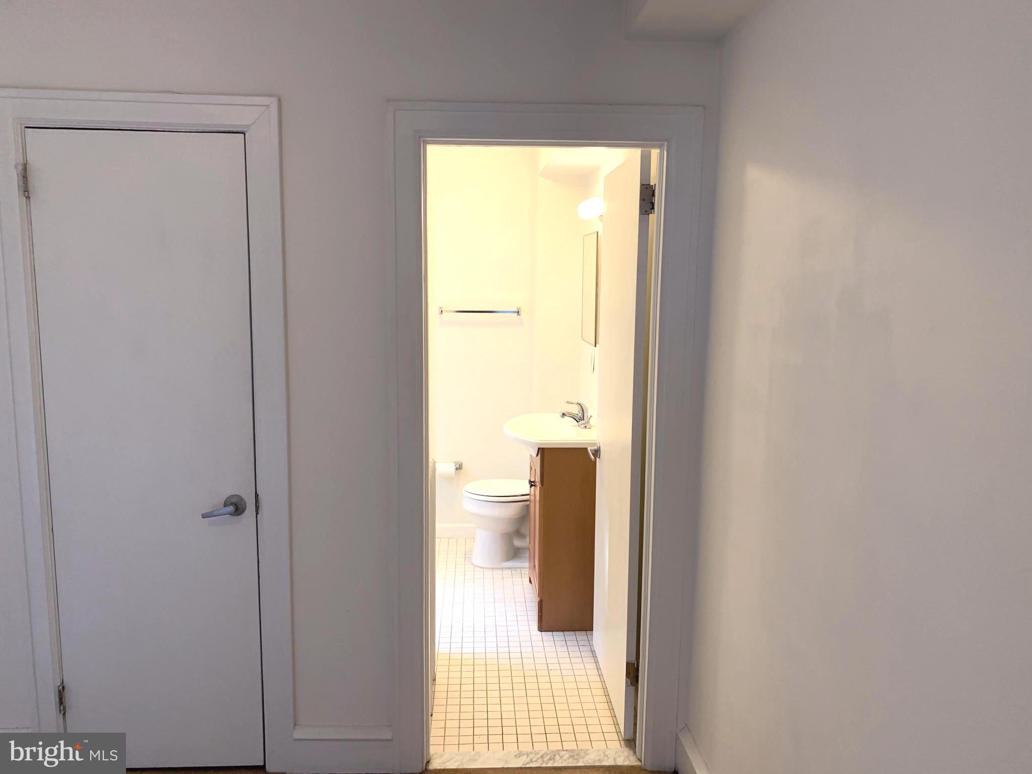 RITTENHOUSE SQUARE - Residential Lease