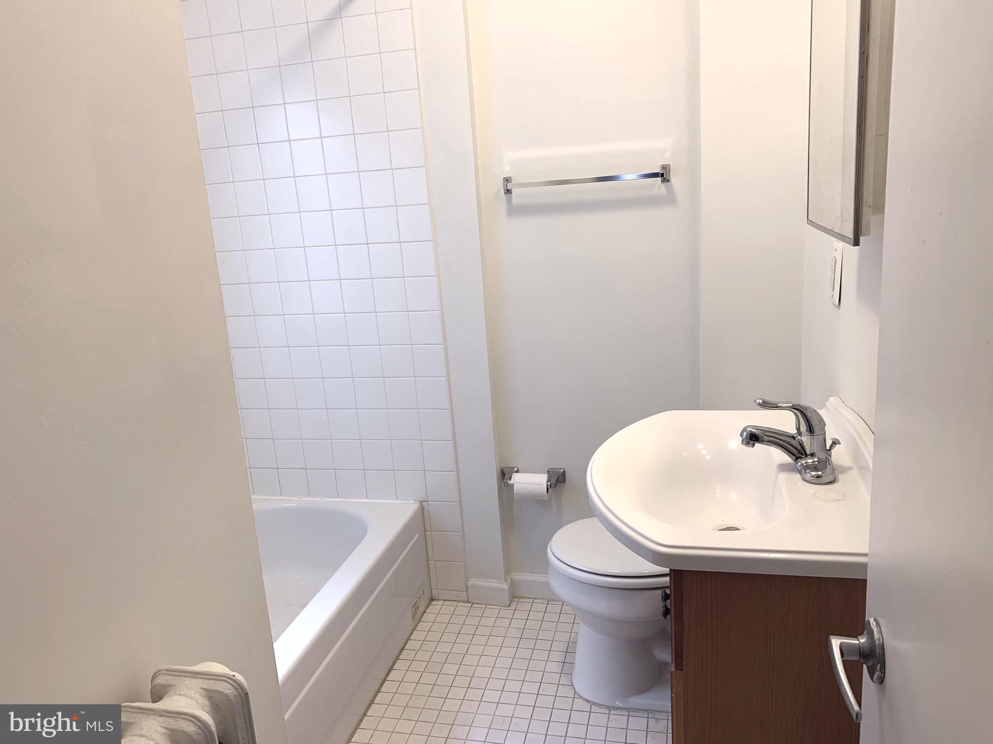 RITTENHOUSE SQUARE - Residential Lease