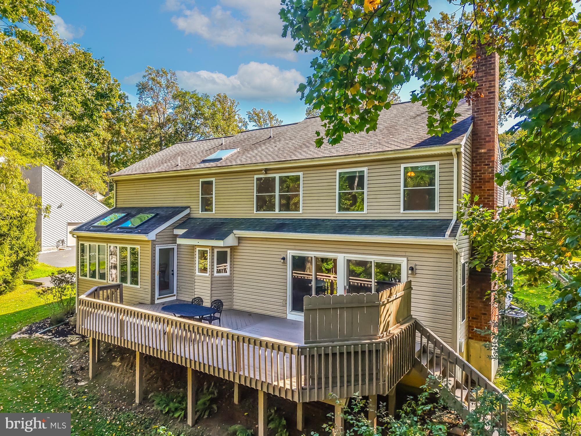 102 HONEY TREE COURT