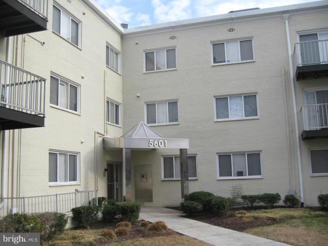 THE FAIRMONT 5601 CONDO - Residential Lease