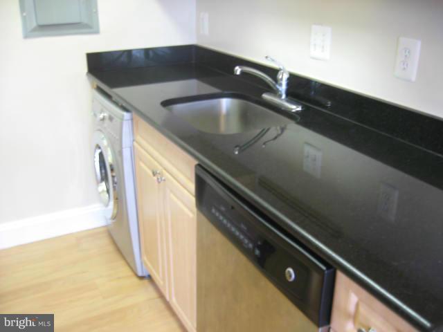 THE FAIRMONT 5601 CONDO - Residential Lease