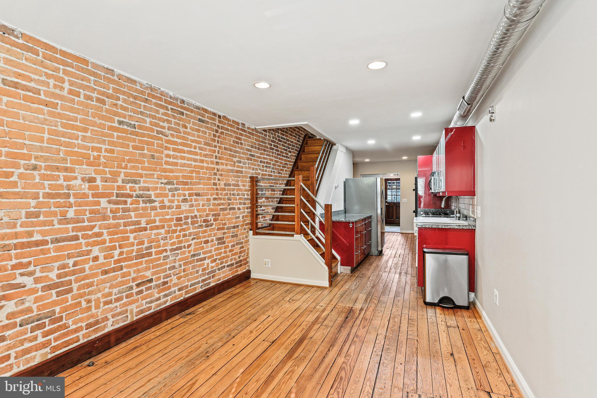 LOCUST POINT - Residential