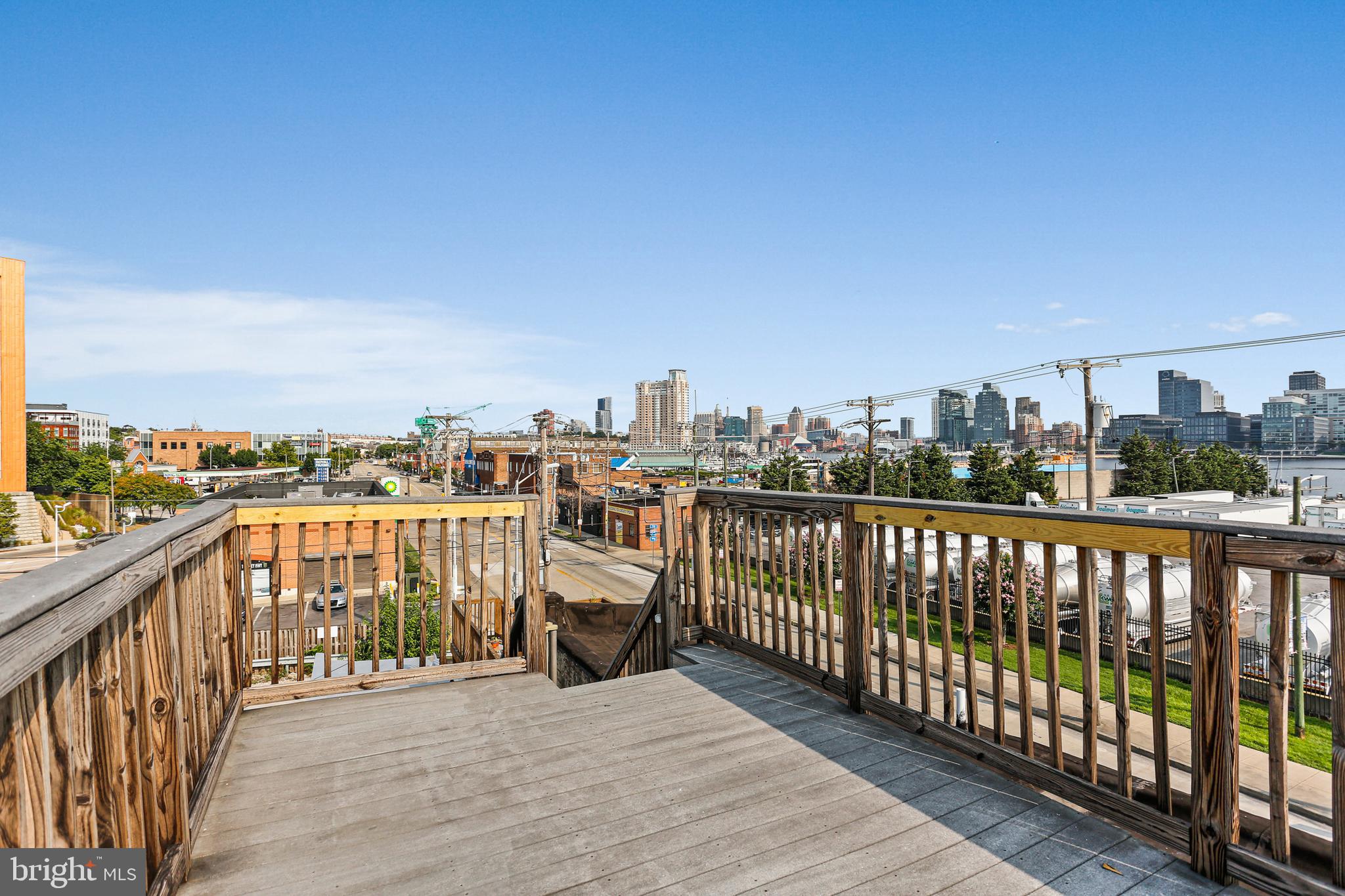 LOCUST POINT - Residential