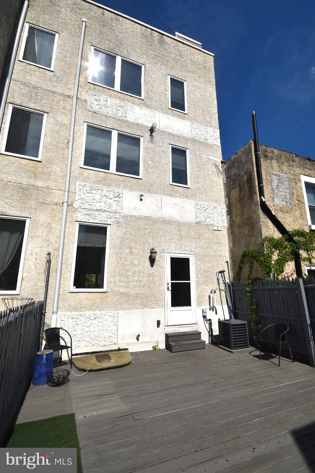2649 MERCER STREET