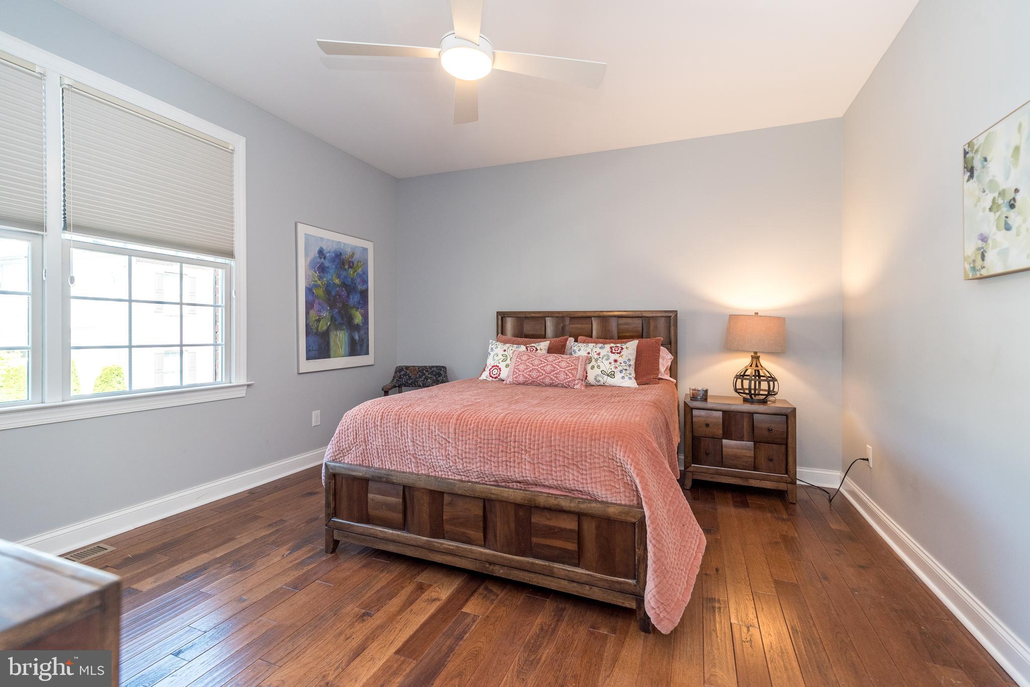 YARDLEY WALK - Residential