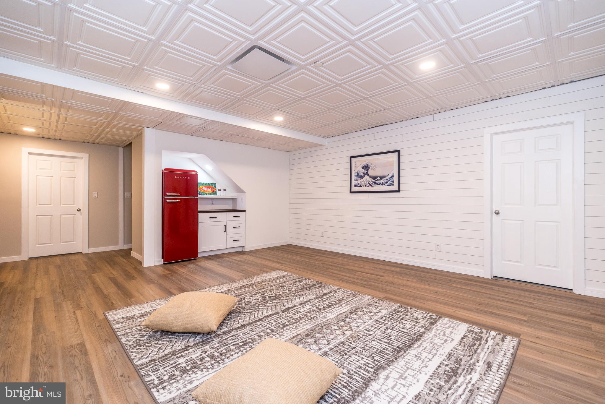 YARDLEY WALK - Residential