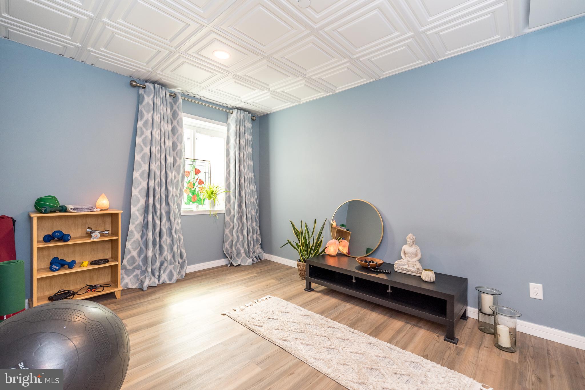 YARDLEY WALK - Residential