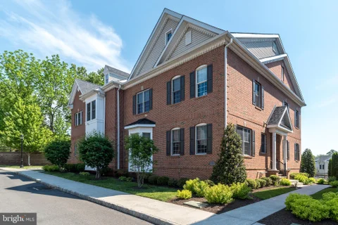 73 Creekview Lane, Yardley, PA MLS: PABU2121274