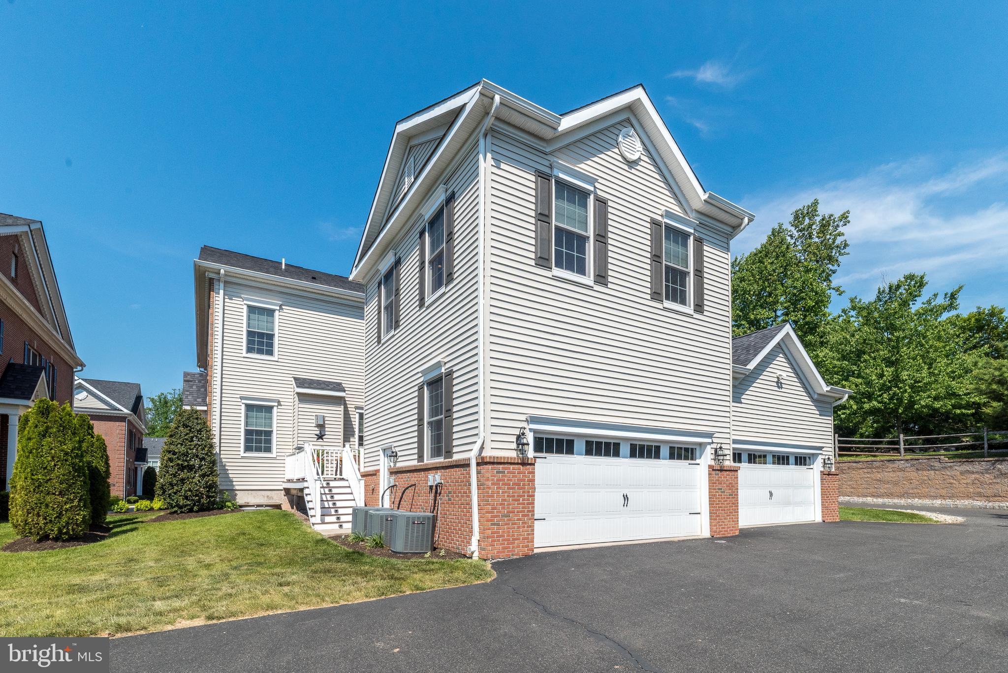 YARDLEY WALK - Residential