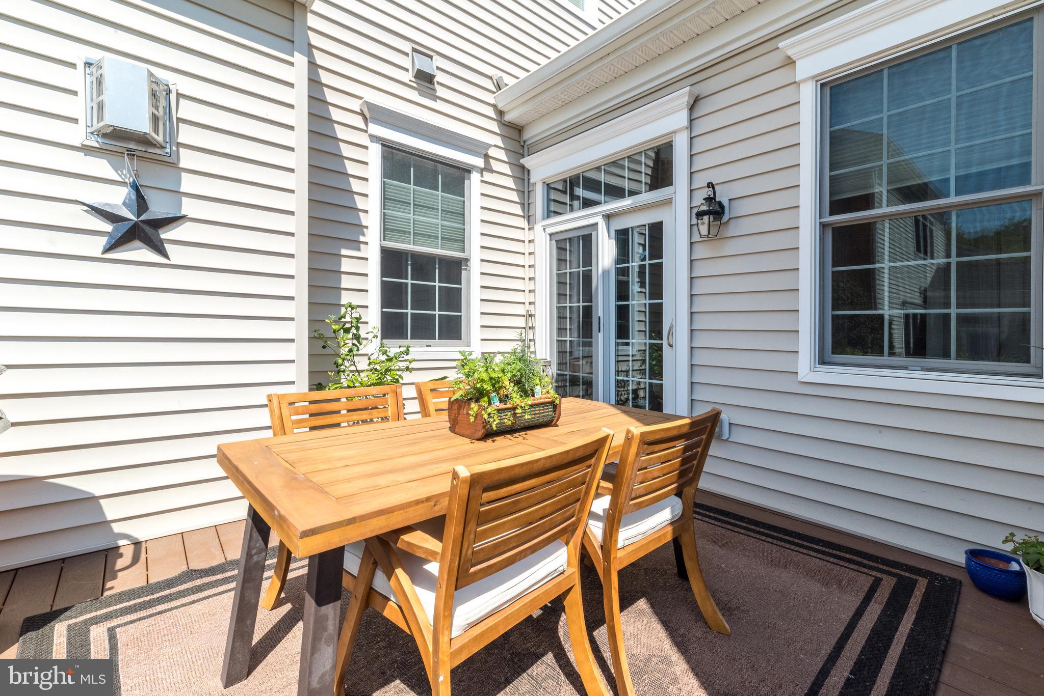YARDLEY WALK - Residential