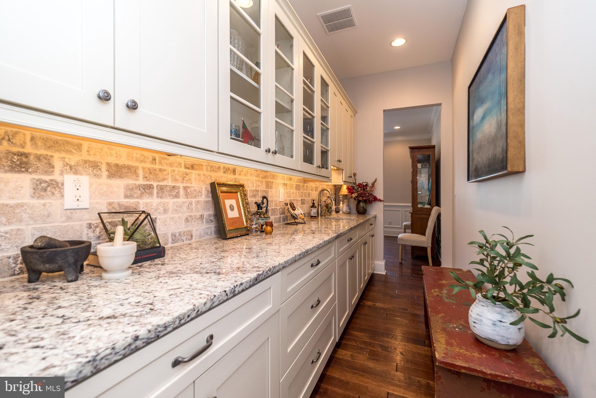 YARDLEY WALK - Residential