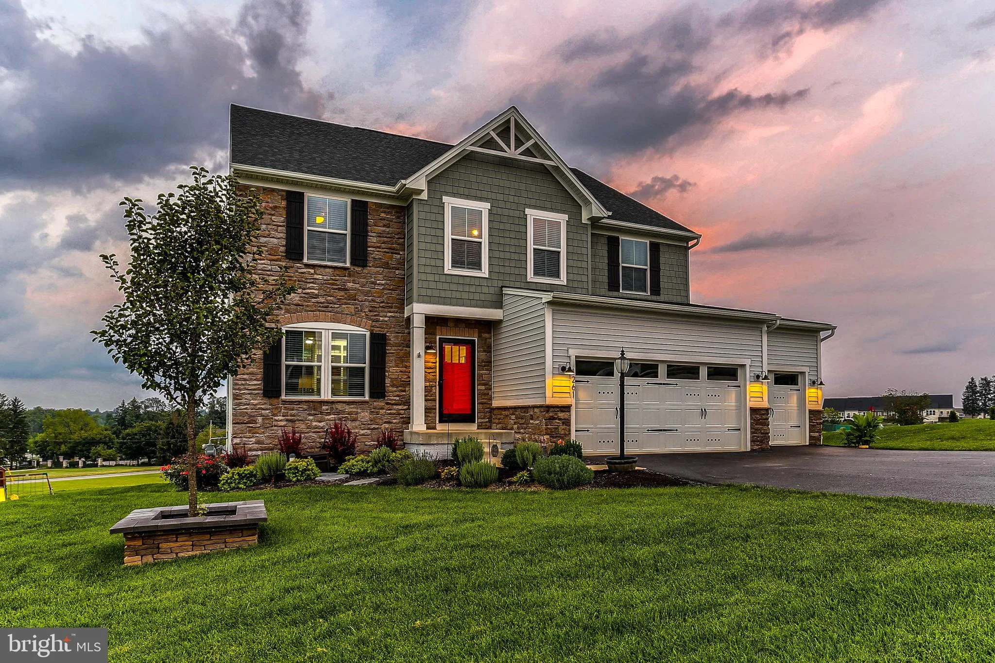1261 Copper Beech Drive, York, PA 17403