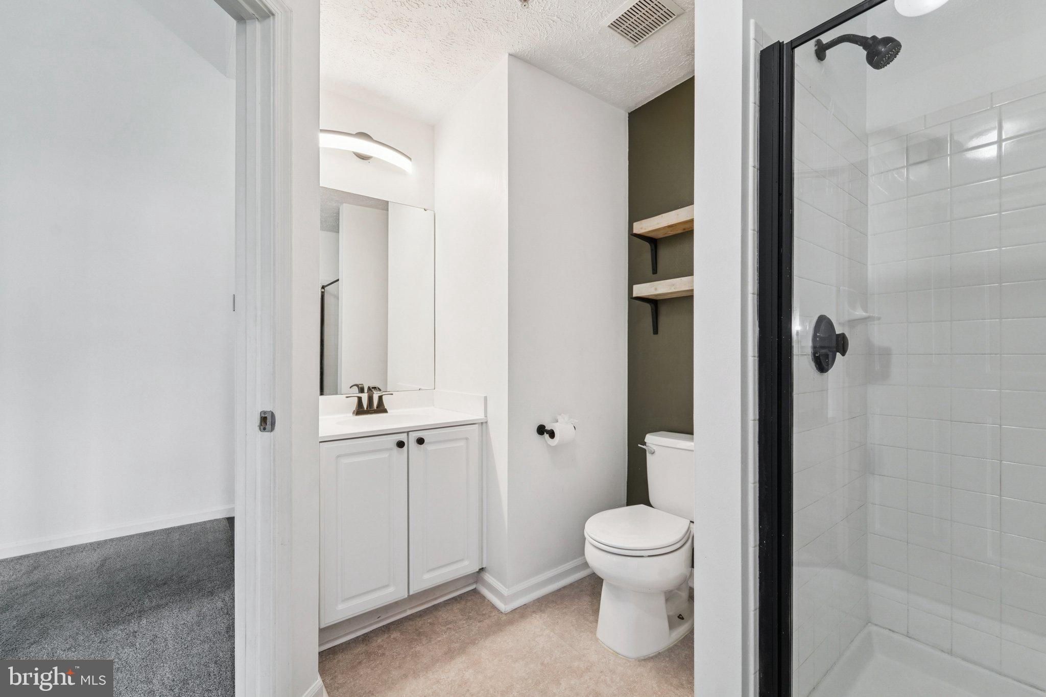 PINEY ORCHARD - Residential