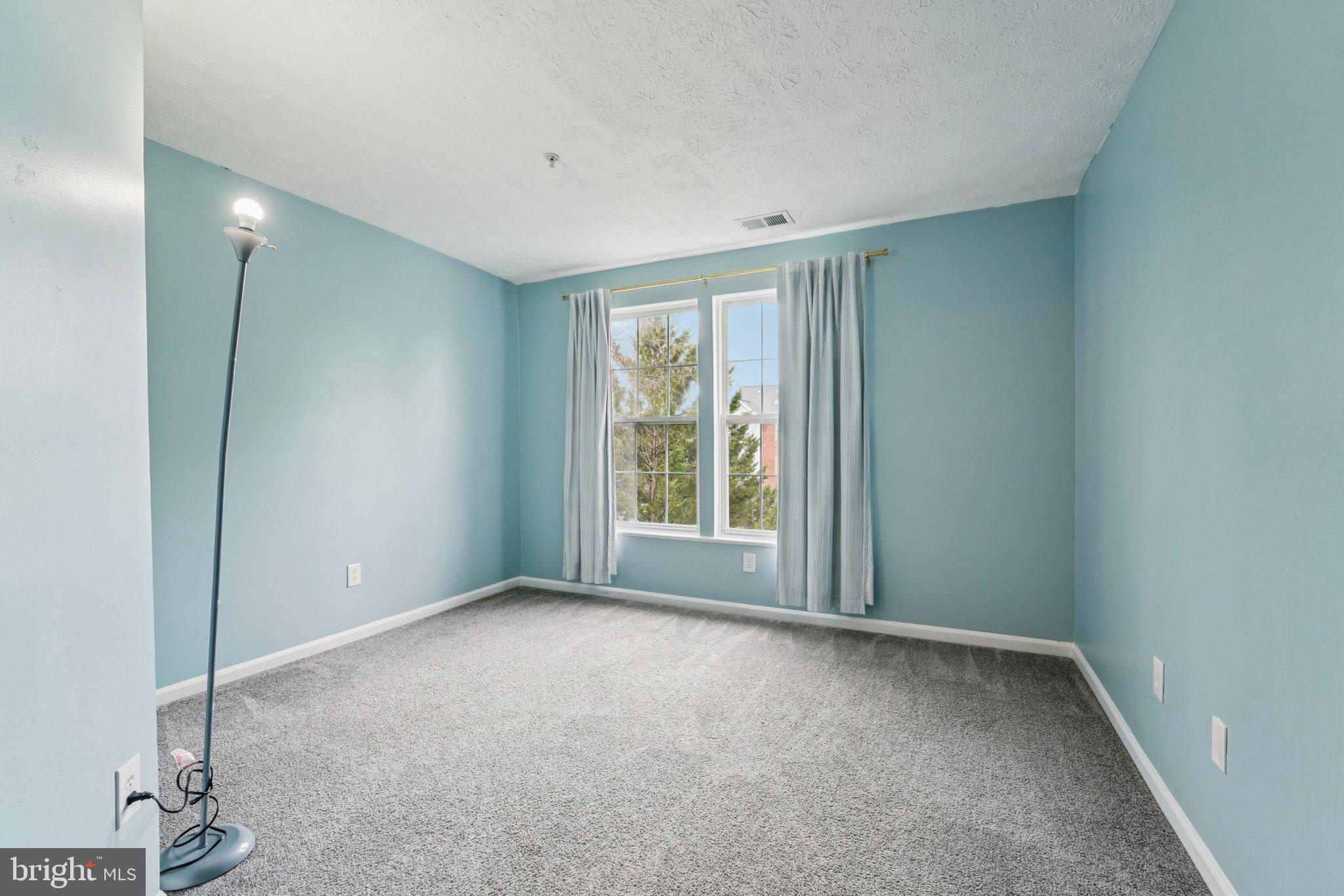 PINEY ORCHARD - Residential