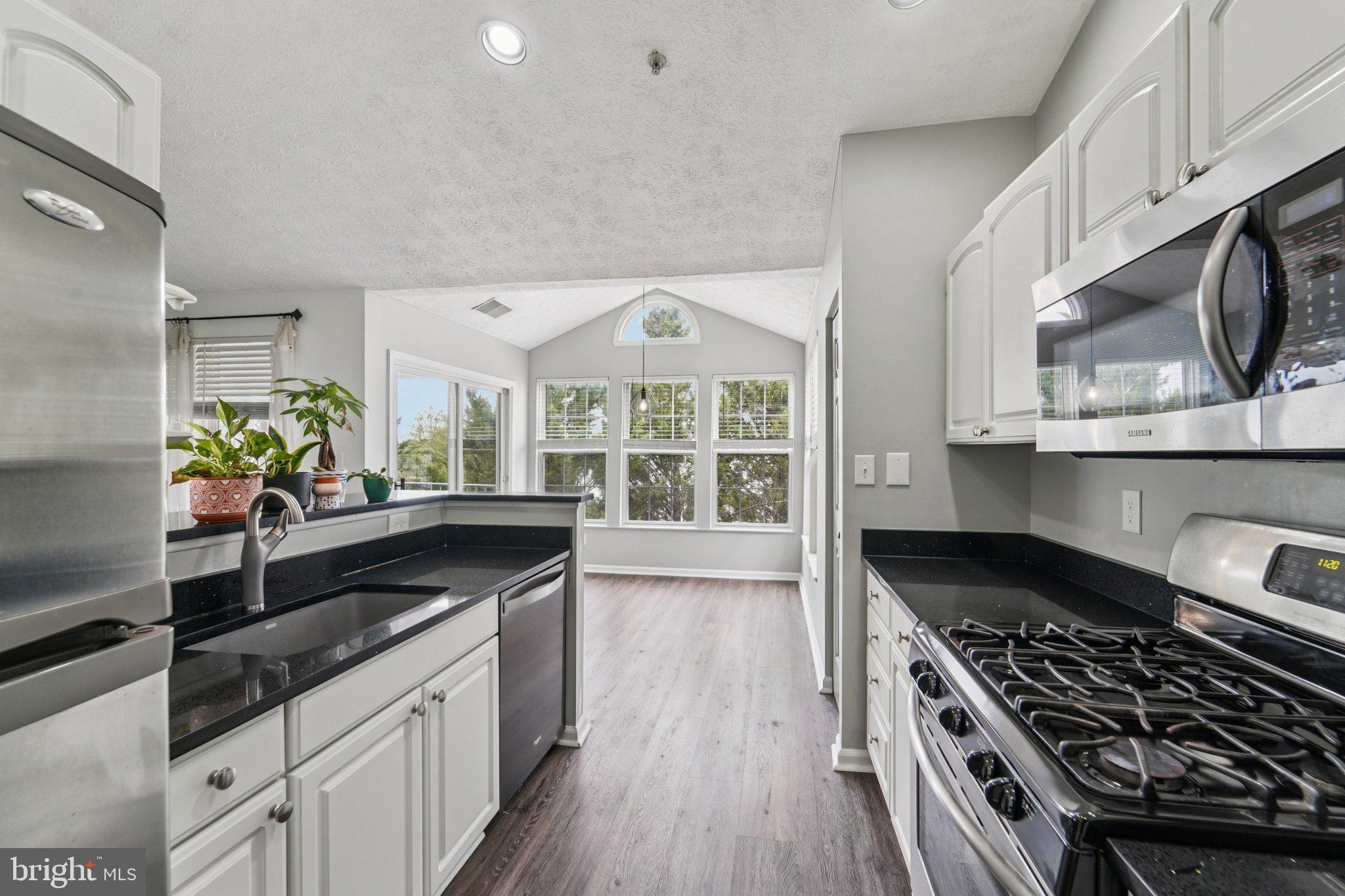 PINEY ORCHARD - Residential