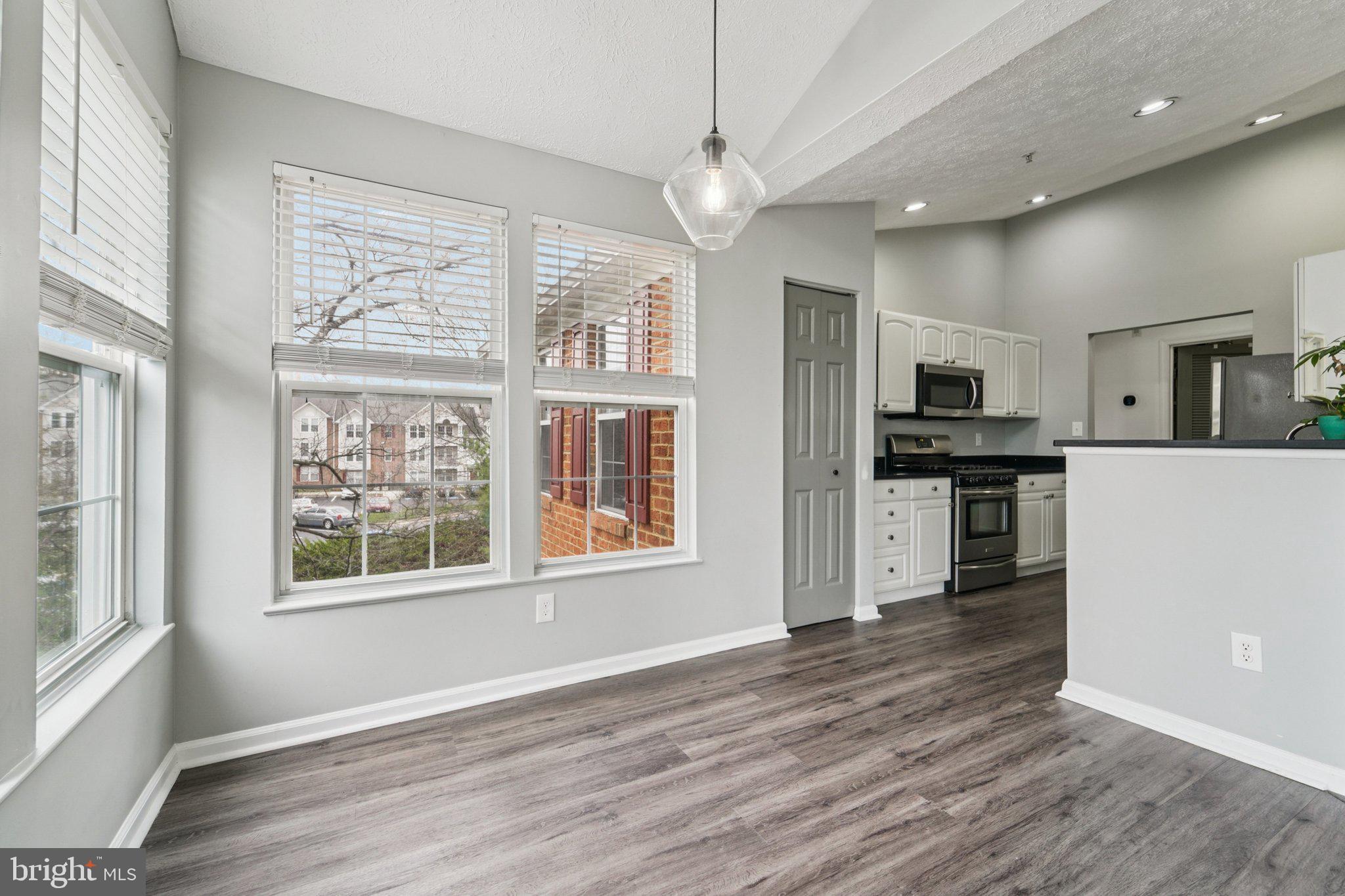 PINEY ORCHARD - Residential