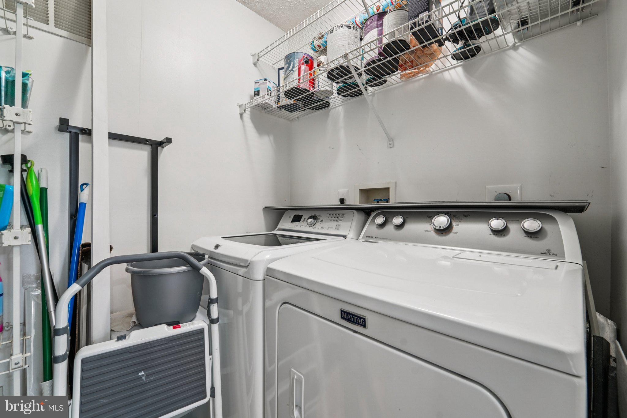 PINEY ORCHARD - Residential