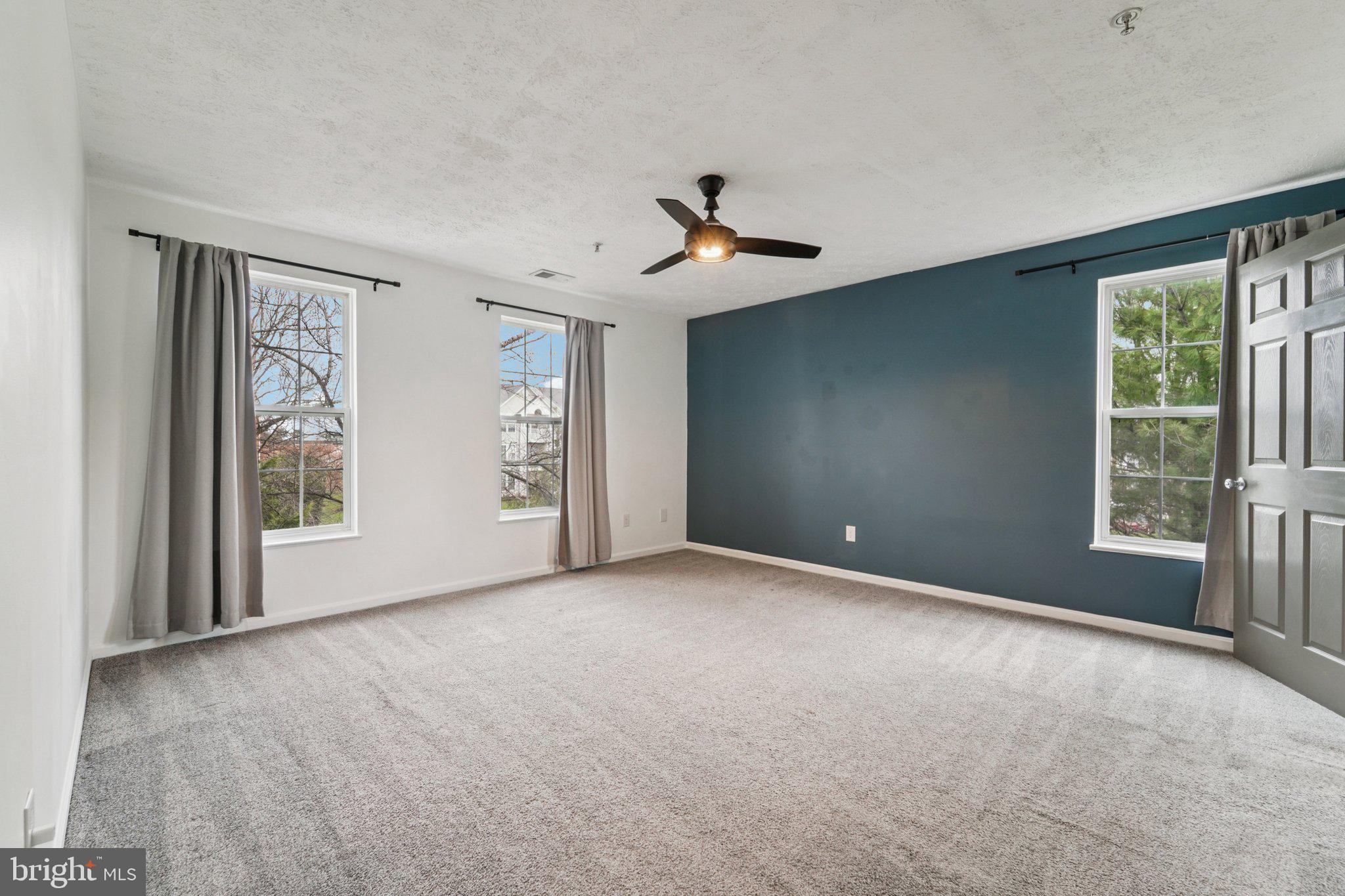 PINEY ORCHARD - Residential