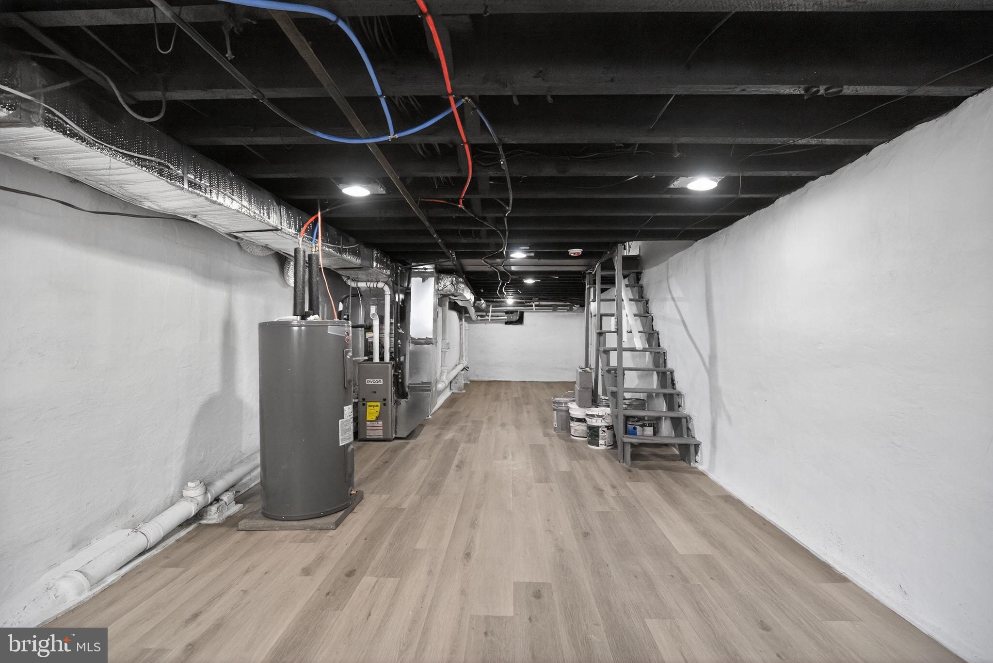 POINT BREEZE - Residential