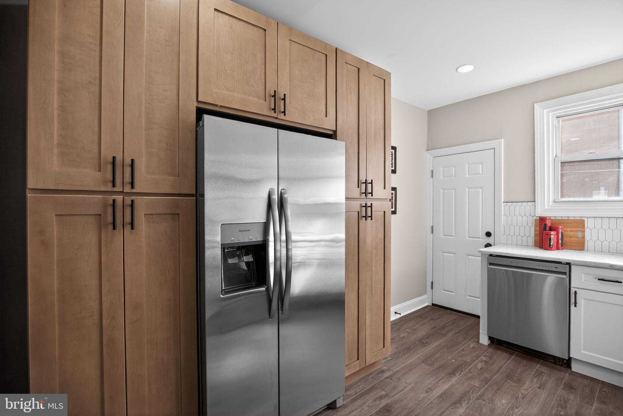 POINT BREEZE - Residential