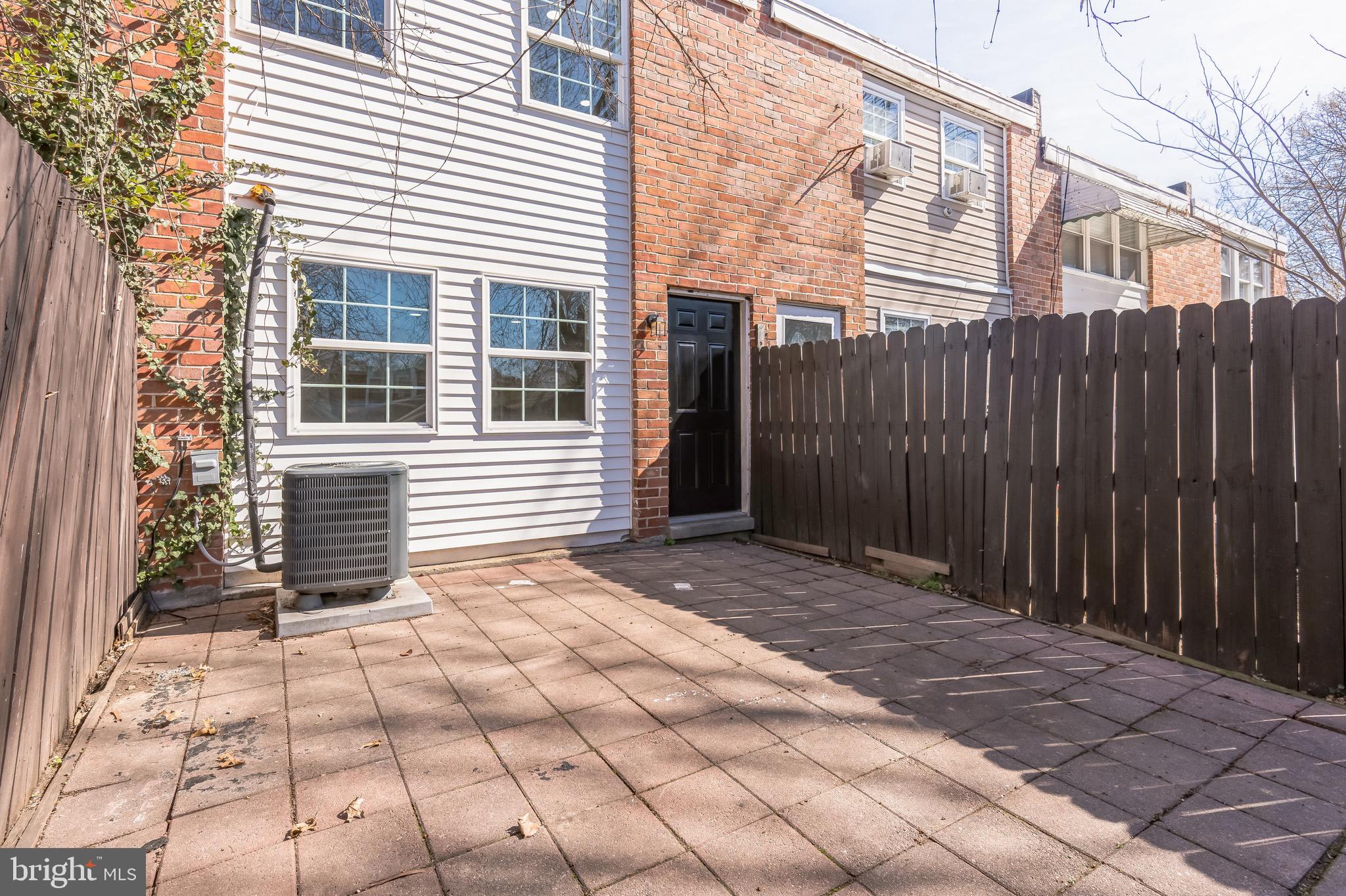 RIVERVIEW - Residential