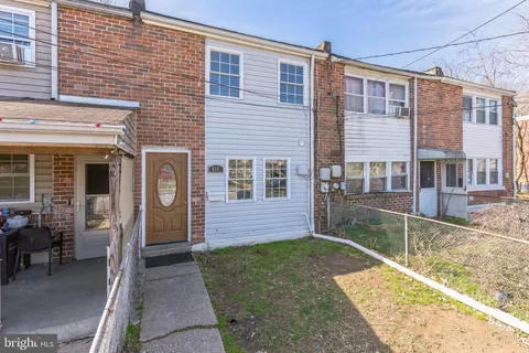 815 5th Avenue, Baltimore, MD 21227 - MLS#: MDBC2120358