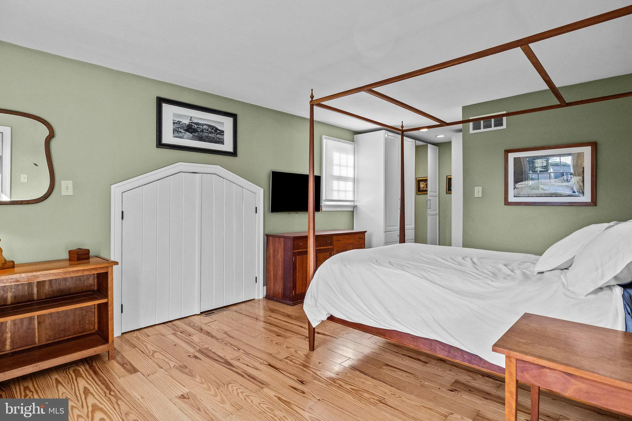 Doylestown, Pennsylvania 18901, United States, 3 Bedrooms Bedrooms, ,3 BathroomsBathrooms,Residential,Contingent,104648