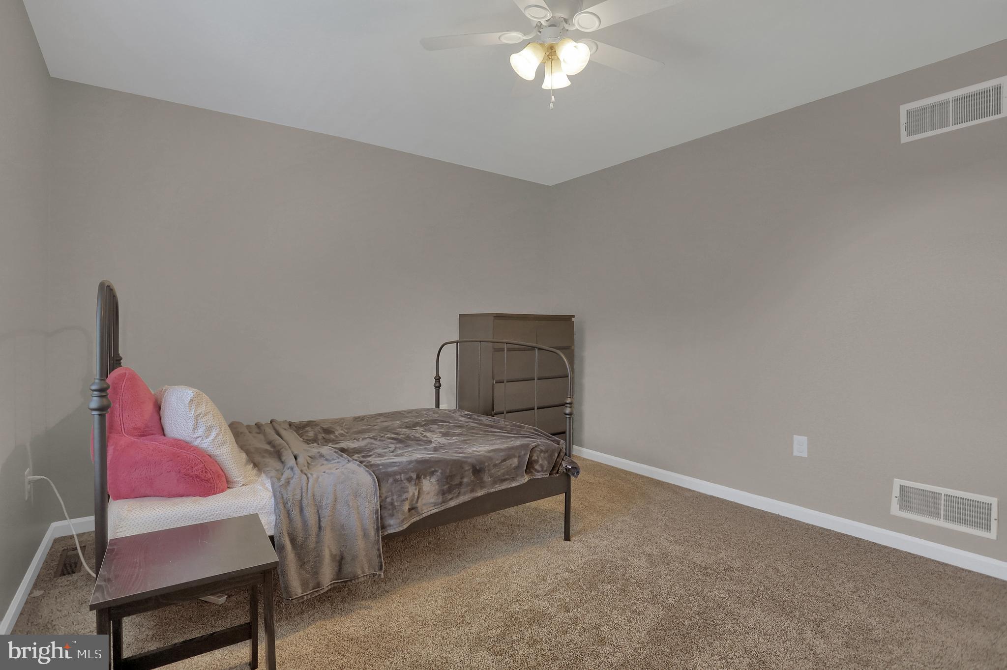 MISTY ACRES - Residential