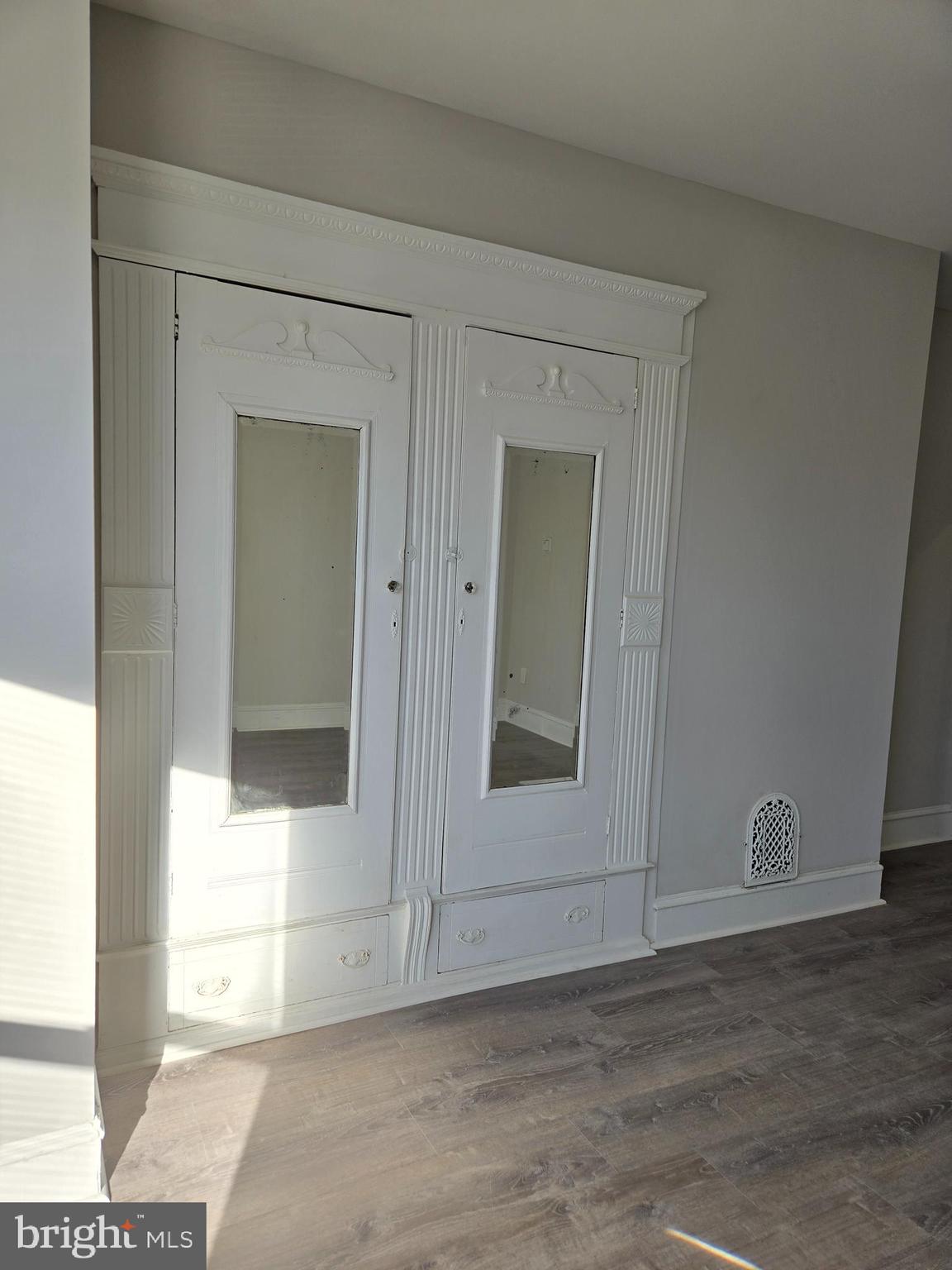 MANAYUNK - Residential Lease