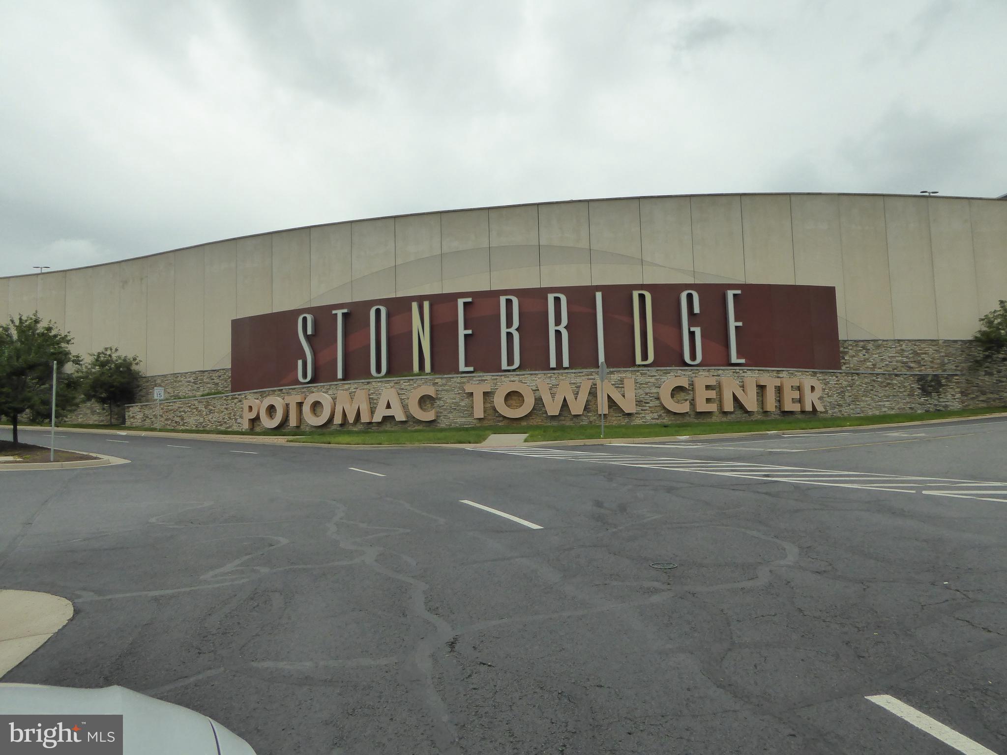 POTOMAC CLUB - Residential