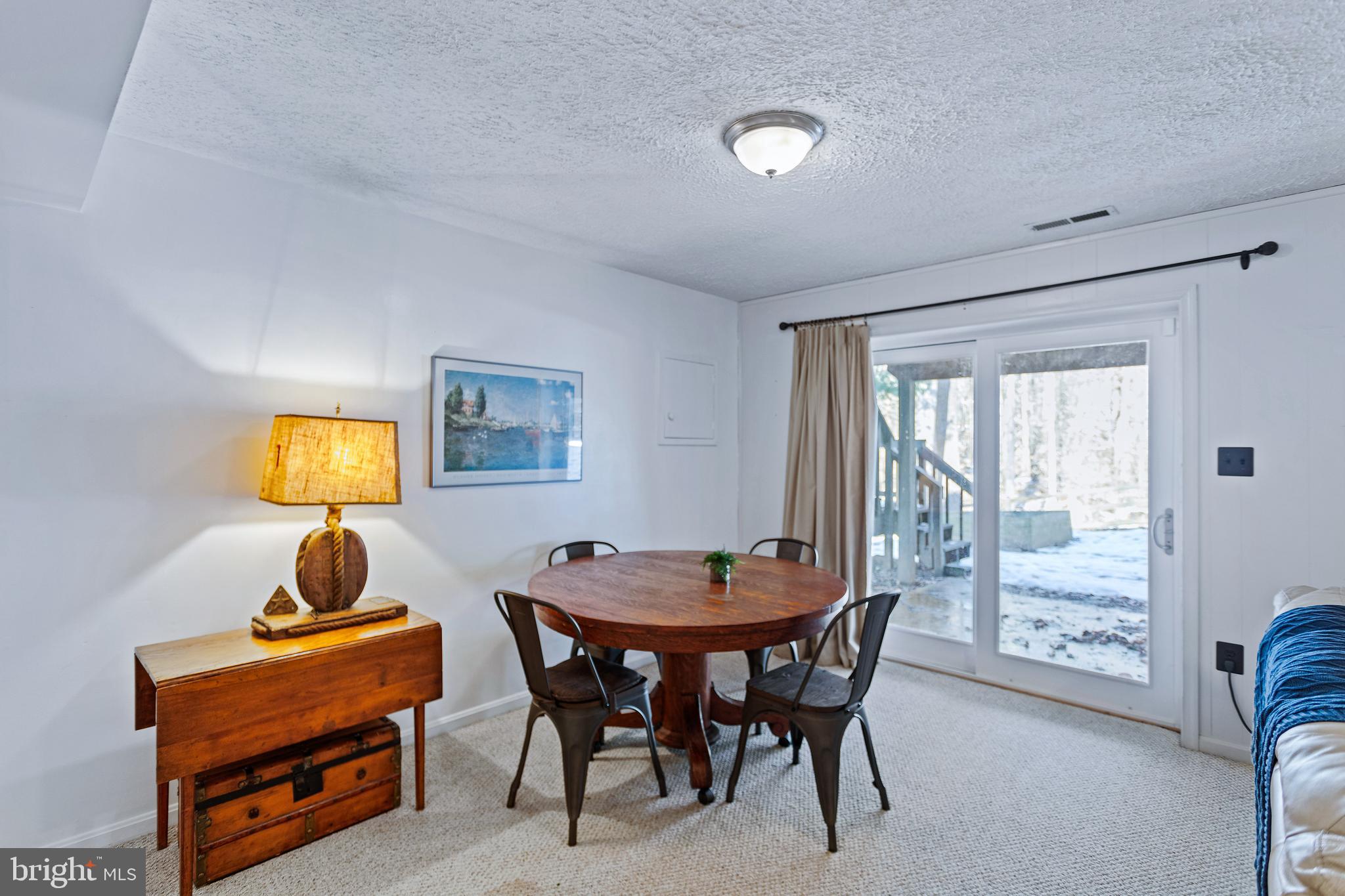 FAIRFAX STATION - Residential