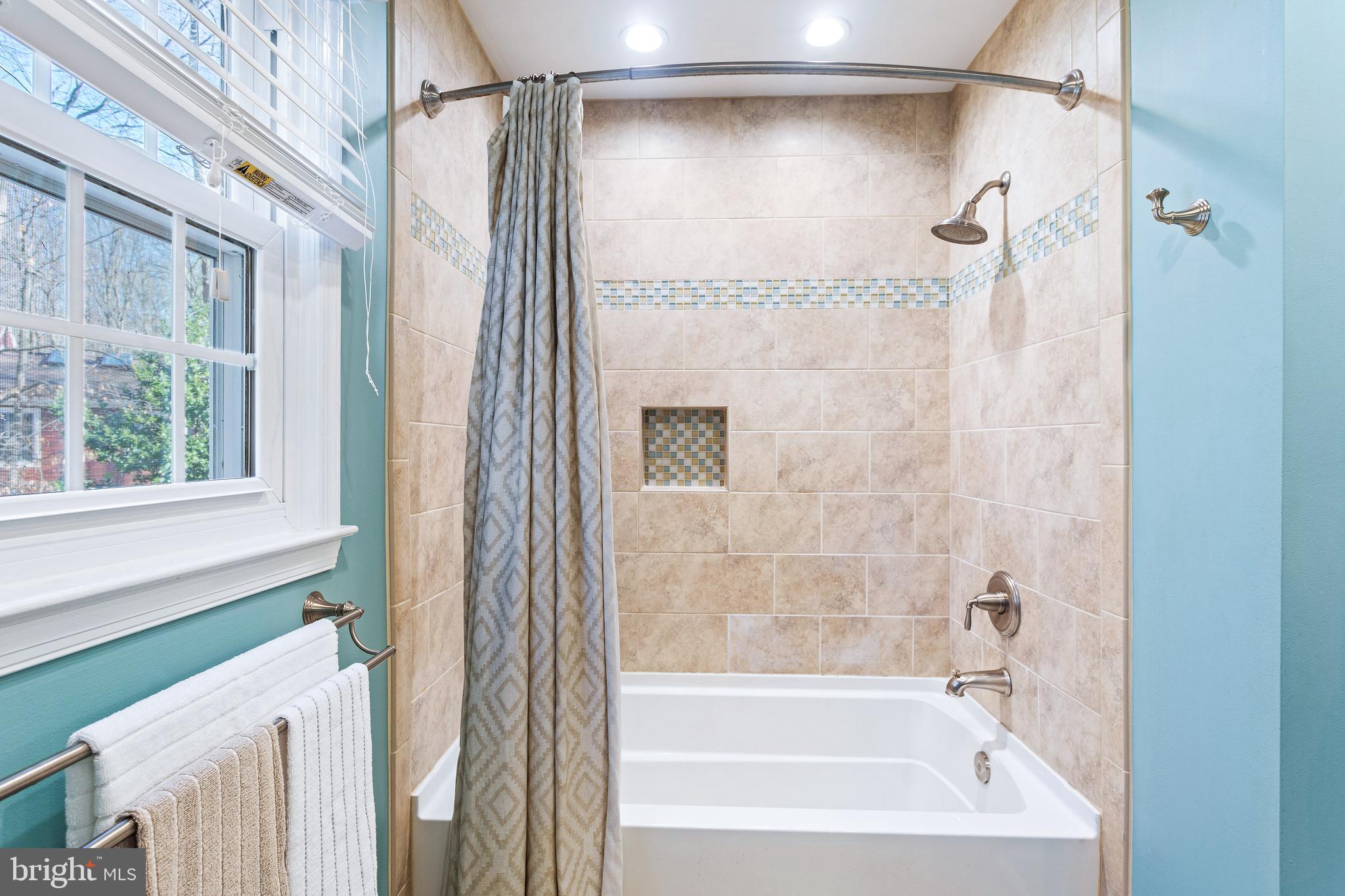 FAIRFAX STATION - Residential