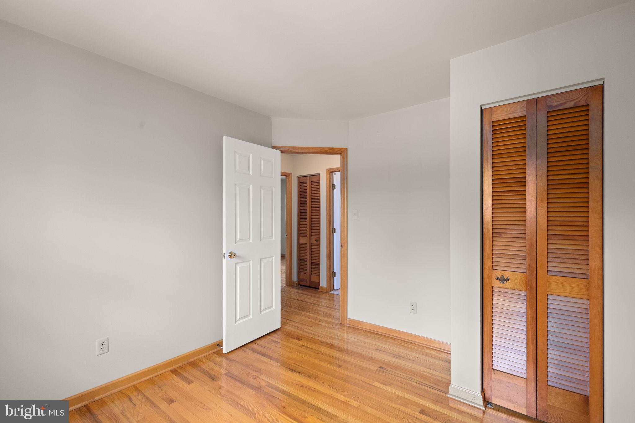 THOMSON ESTATES - Residential