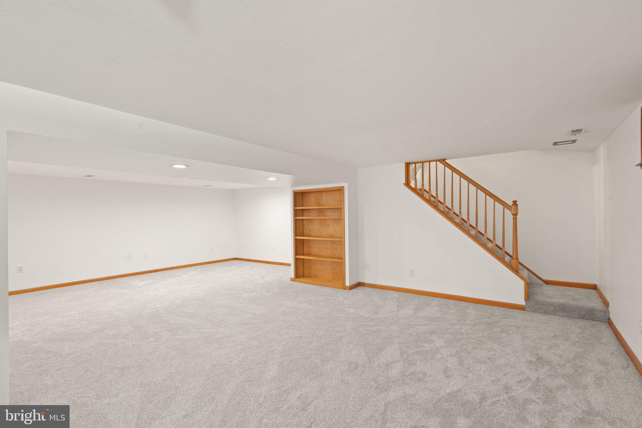 THOMSON ESTATES - Residential