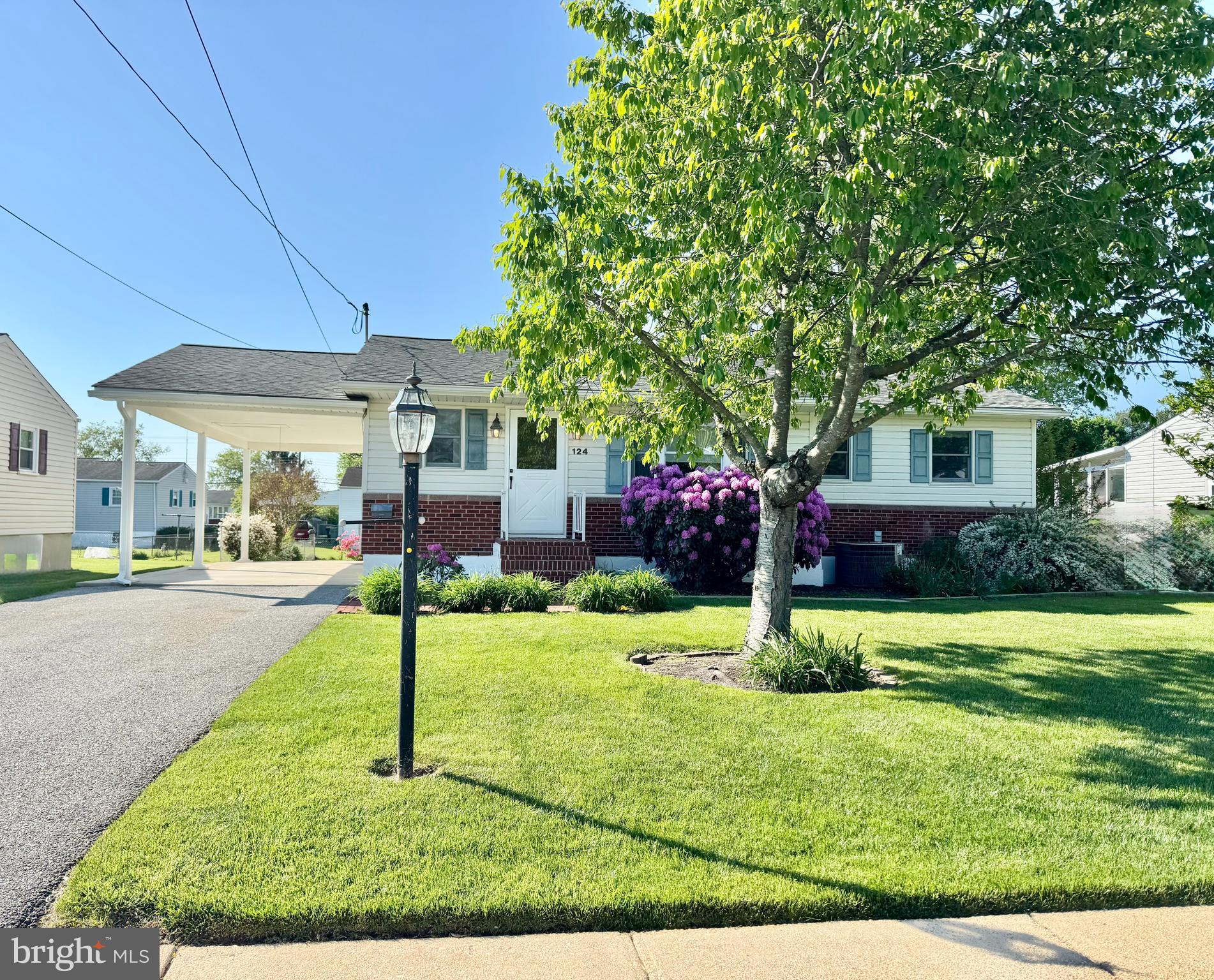 THOMSON ESTATES - Residential