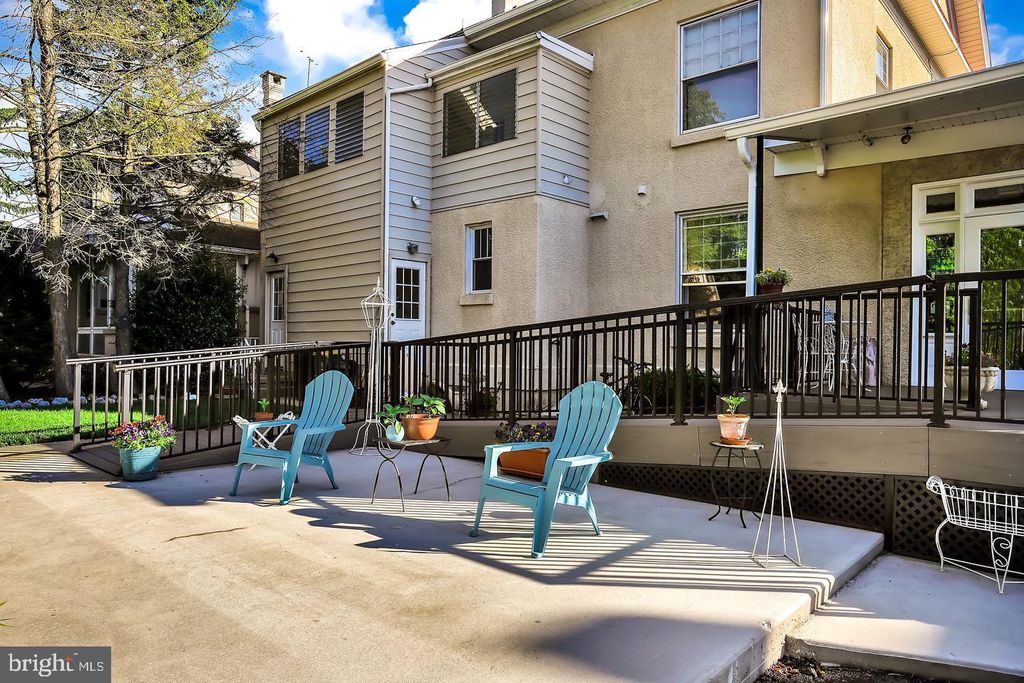 Photo of 978 Lincoln Way E, CHAMBERSBURG, PA 17201 (MLS # PAFL2015370)