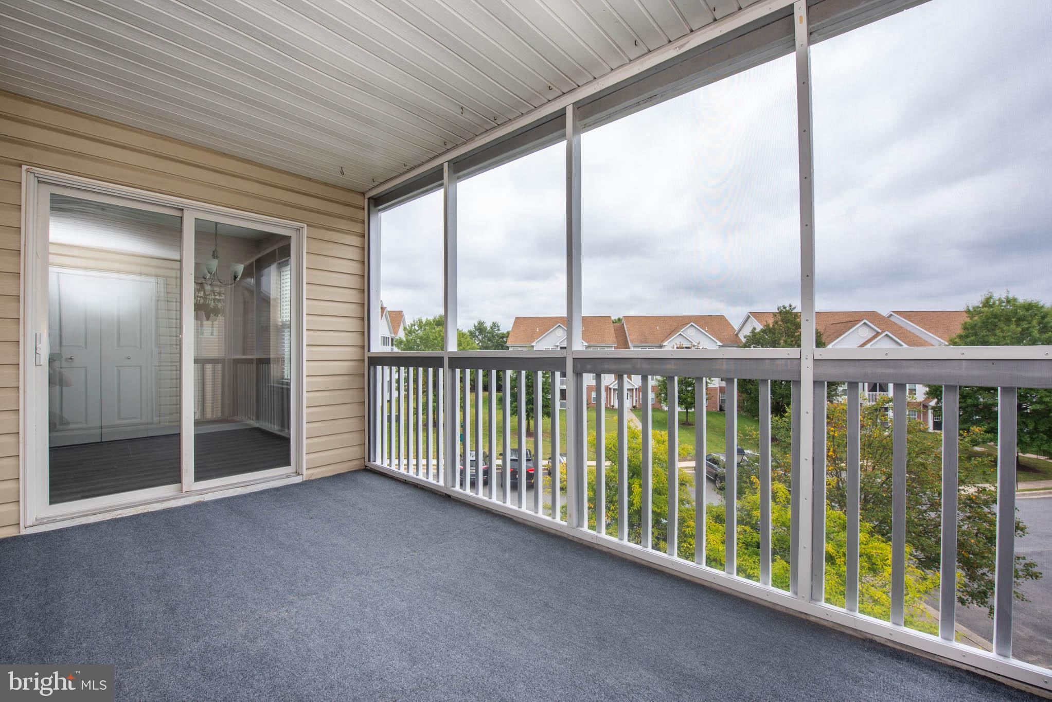 CROMWELL FOUNTAIN - Residential